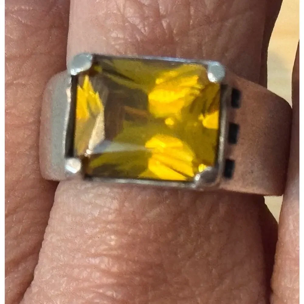 Vintage EX EX Sterling Silver 4-5 Carat Citrine Emerald Cut 925 Ring Size 8, 15g